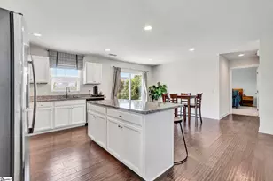 509 Harwood Ct, Greenville, SC 29617 - Photo 7
