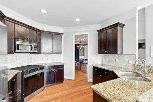201 Castle Creek Dr, Greer, SC 29651 - Photo 11