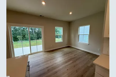 747 Vestrella Road, Greenville, SC 29605 - Photo 9