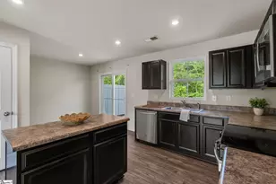 545 Hampton Townes Dr, Greenville, SC 29617 - Photo 7