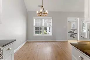 530 S Pond View Dr, Duncan, SC 29334 - Photo 7
