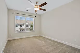 324 Hollenbeck Pl, Greenville, SC 29607 - Photo 17