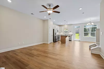 324 Hollenbeck Place, Greenville, SC 29607 - Photo 7