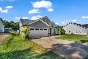 236 Scruggs Rd, Gaffney, SC 29341 - Photo 3