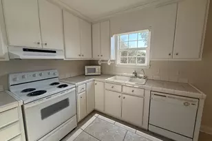 214 Jones St, Laurens, SC 29326 - Photo 7