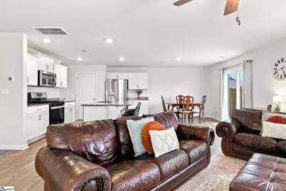 132 Boxbury Way, Fountain Inn, SC 29644 - Photo 9