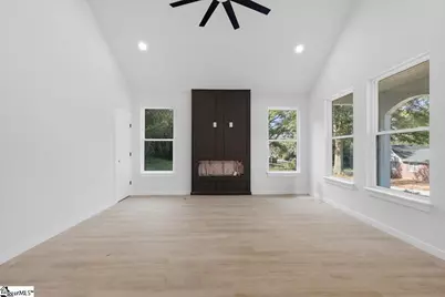 579 Bee Street, Spartanburg, SC 29303 - Photo 13