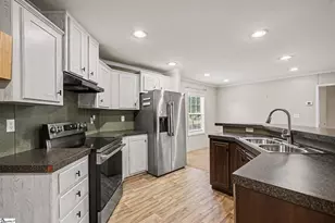 364 Johnson Cir, Inman, SC 29349 - Photo 9