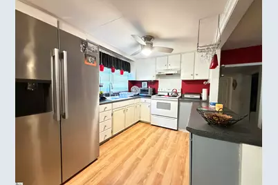 2127 Hellams Road, Gray Court, SC 29345 - Photo 9