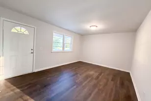28 11th St, Greer, SC 29651 - Photo 3