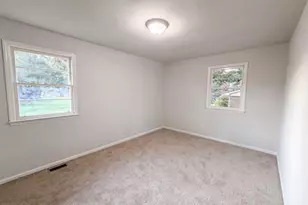 28 11th St, Greer, SC 29651 - Photo 9