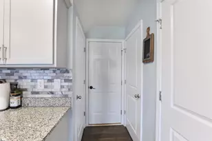 906 Ashwood Wy, Easley, SC 29640 - Photo 11