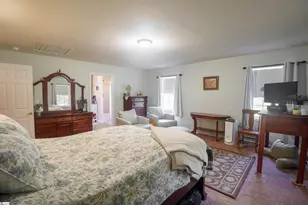 646 Gum Springs Rd, Taylors, SC 29688 - Photo 19