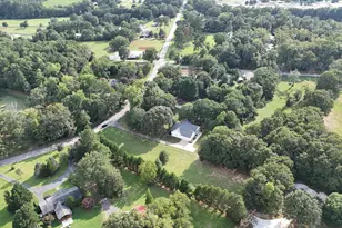 646 Gum Springs Rd, Taylors, SC 29688 - Photo 27