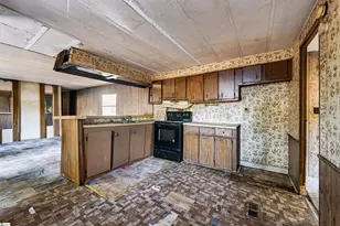145 Pink Robinson Rd, Woodruff, SC 29388 - Photo 7