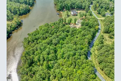 90 E Commodore Drive, Cross Hill, SC 29332 - Photo 9