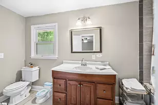 102 Ravensworth Rd, Taylors, SC 29687 - Photo 25