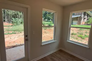 113 Barwood Cir, Greenville, SC 29611 - Photo 7