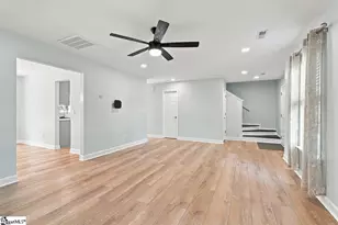 407 Flanders Ct, Greenville, SC 29607 - Photo 5