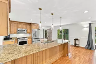 110 Stonehedge Dr, Greenville, SC 29615 - Photo 7