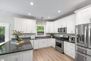 305 Pine St, Greenville, SC 29601 - Photo 15