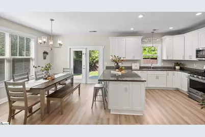 305 Pine Street, Greenville, SC 29601 - Photo 13