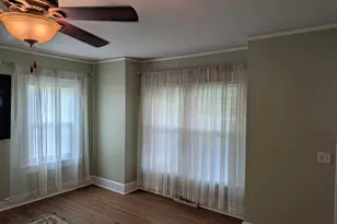302 Caldwell St, Campobello, SC 29322 - Photo 9