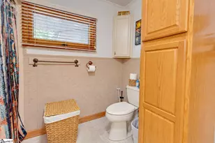 122 Lakeshore Dr, Easley, SC 29642 - Photo 29