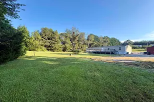 347A Shelton Rd, Travelers Rest, SC 29690 - Photo 5