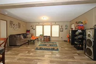 214 Sulpher Springs Rd, Pauline, SC 29374 - Photo 9