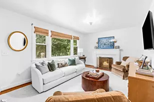 225 Scarlett St, Greenville, SC 29607 - Photo 7