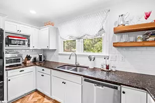 225 Scarlett St, Greenville, SC 29607 - Photo 15
