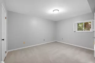 209 E Kenilworth Dr, Greenville, SC 29615 - Photo 35