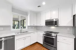 209 E Kenilworth Dr, Greenville, SC 29615 - Photo 13