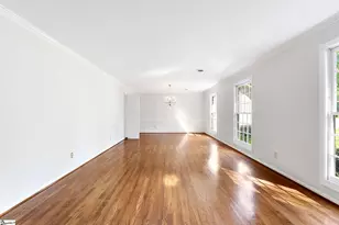 209 E Kenilworth Dr, Greenville, SC 29615 - Photo 5