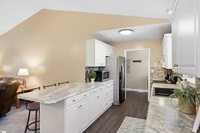 216 Helen Street, Simpsonville, SC 28681 - Photo 15