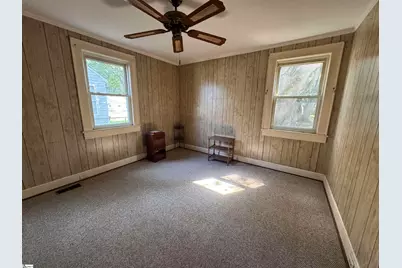 26 N Washington Avenue, Greenville, SC 29611 - Photo 5