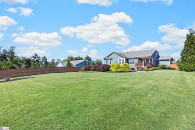201 Ridgefield Lane, Greer, SC 29651 - Photo 5