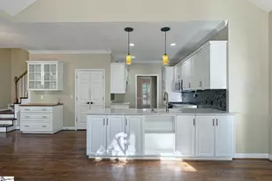 305 Beckworth Dr, Taylors, SC 29687 - Photo 15
