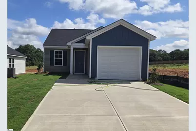 182 Cloverfield Lane, Spartanburg, SC 29303 - Photo 1