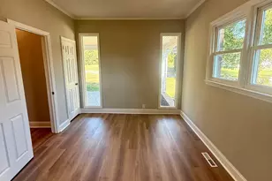 160 J St, Greer, SC 29651 - Photo 9