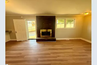 160 J Street, Greer, SC 29651 - Photo 7