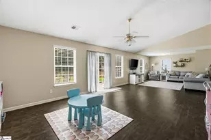 420 Lily Pond Ln, Taylors, SC 29687 - Photo 17