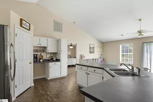420 Lily Pond Ln, Taylors, SC 29687 - Photo 13