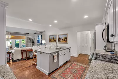 201 Brookwood Drive, Greenville, SC 29605 - Photo 9