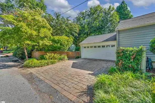 201 Brookwood Dr, Greenville, SC 29605 - Photo 3