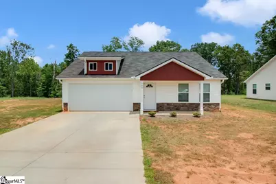 790 N Trade Avenue, Landrum, SC 29356 - Photo 1