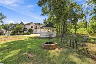 406 Stonewall Dr, Easley, SC 29642 - Photo 31
