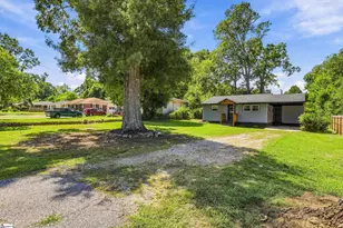 2318 S McDuffie St, Anderson, SC 29624 - Photo 25