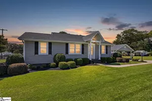 301 Carolina Ave, Greer, SC 29650 - Photo 5
